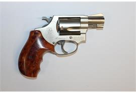 Revolver Smith & Wesson S&W 37-2 Airweight .38 Spez
