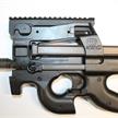 Seriefeuerwaffe FN P90 / PS90 5.7x28 mit Integriertem Laser | Bild 5