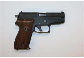 Pistole Sig Sauer P225 9mm Para Polizei Bern