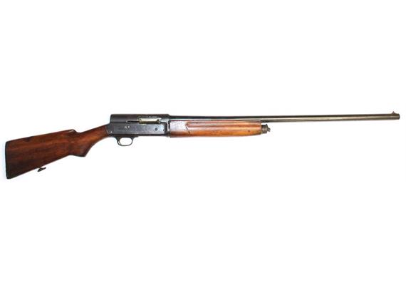 Halbautomat Savage Arms Corp. A5 12/70